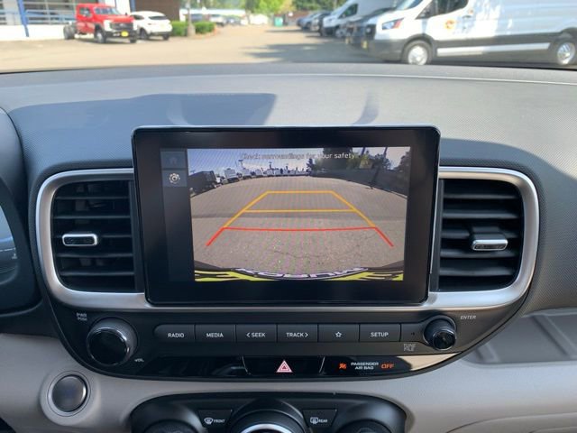 New 2025 Hyundai Venue SEL image 17