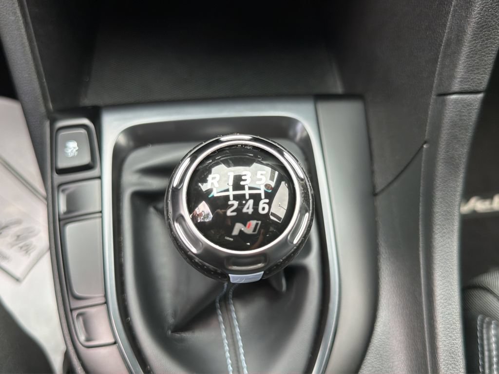 Used 2022 Hyundai Veloster N FWD image 33