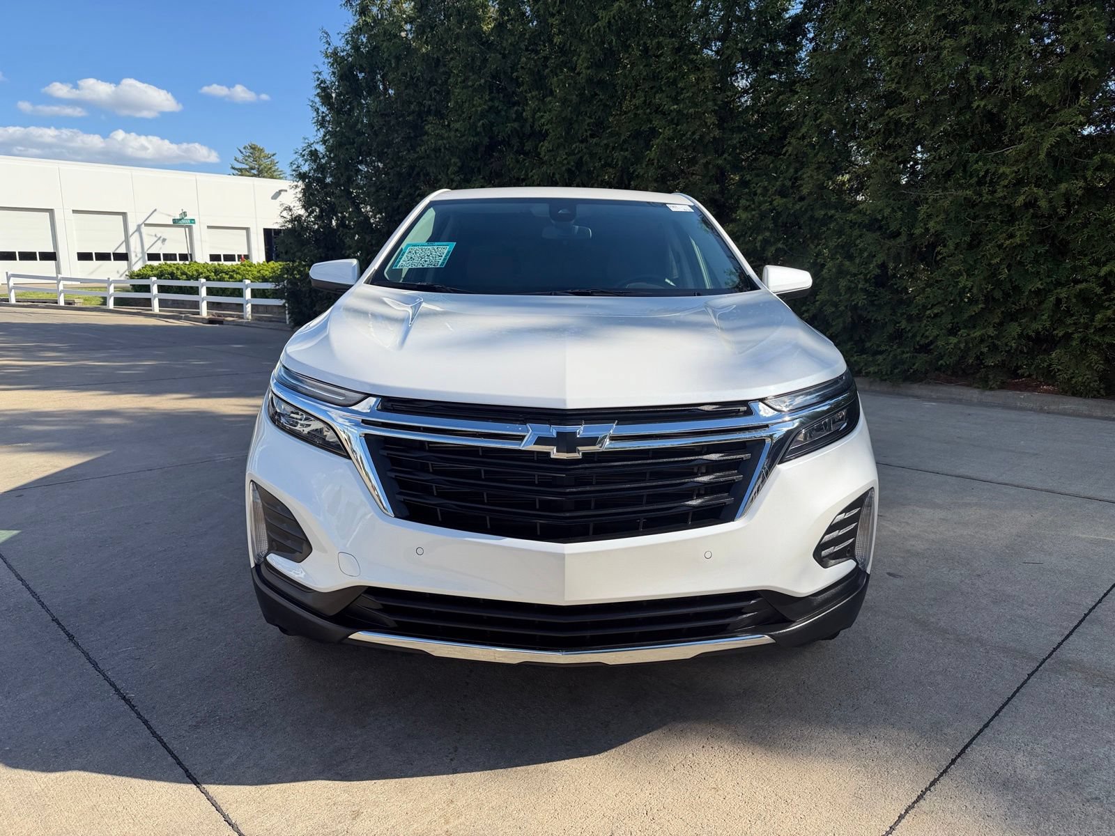 Used 2024 Chevrolet Equinox LT w/ LPO, Floor Liner Package FWD image 6