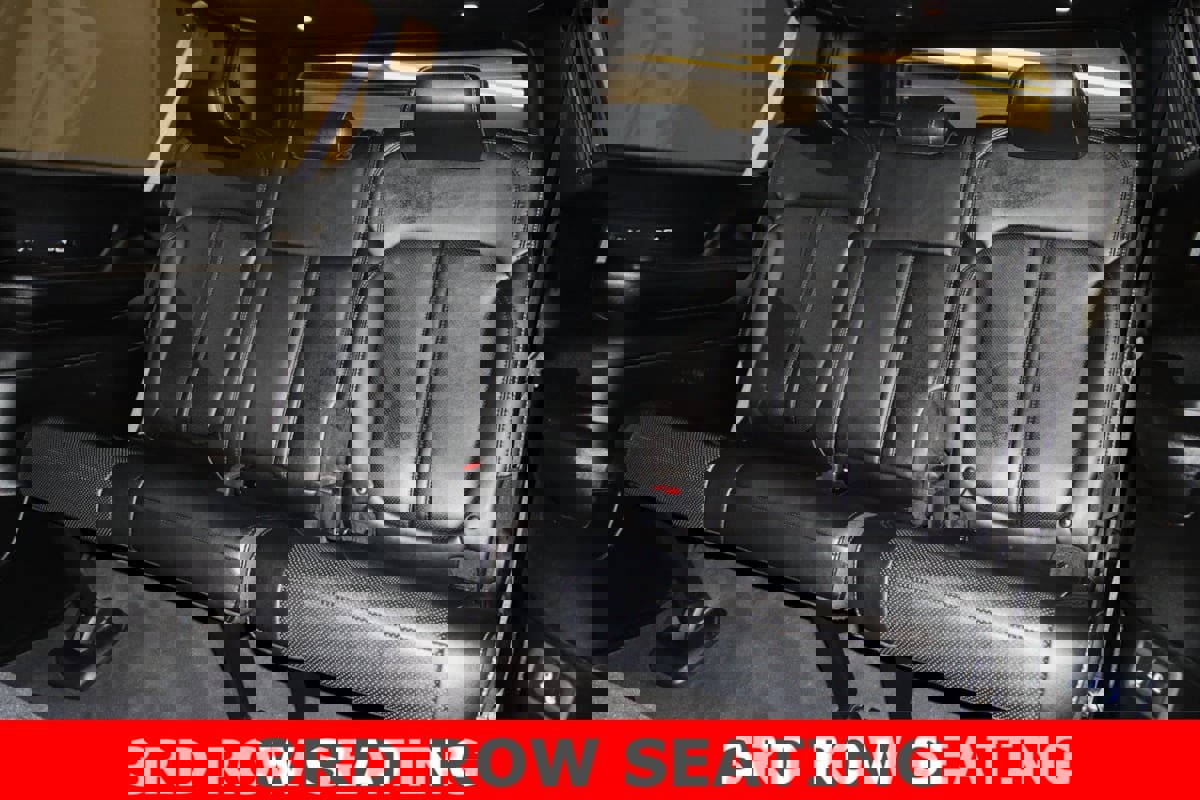 Used 2024 Jeep Wagoneer L Series II w/ Flexible Seating Group image 13