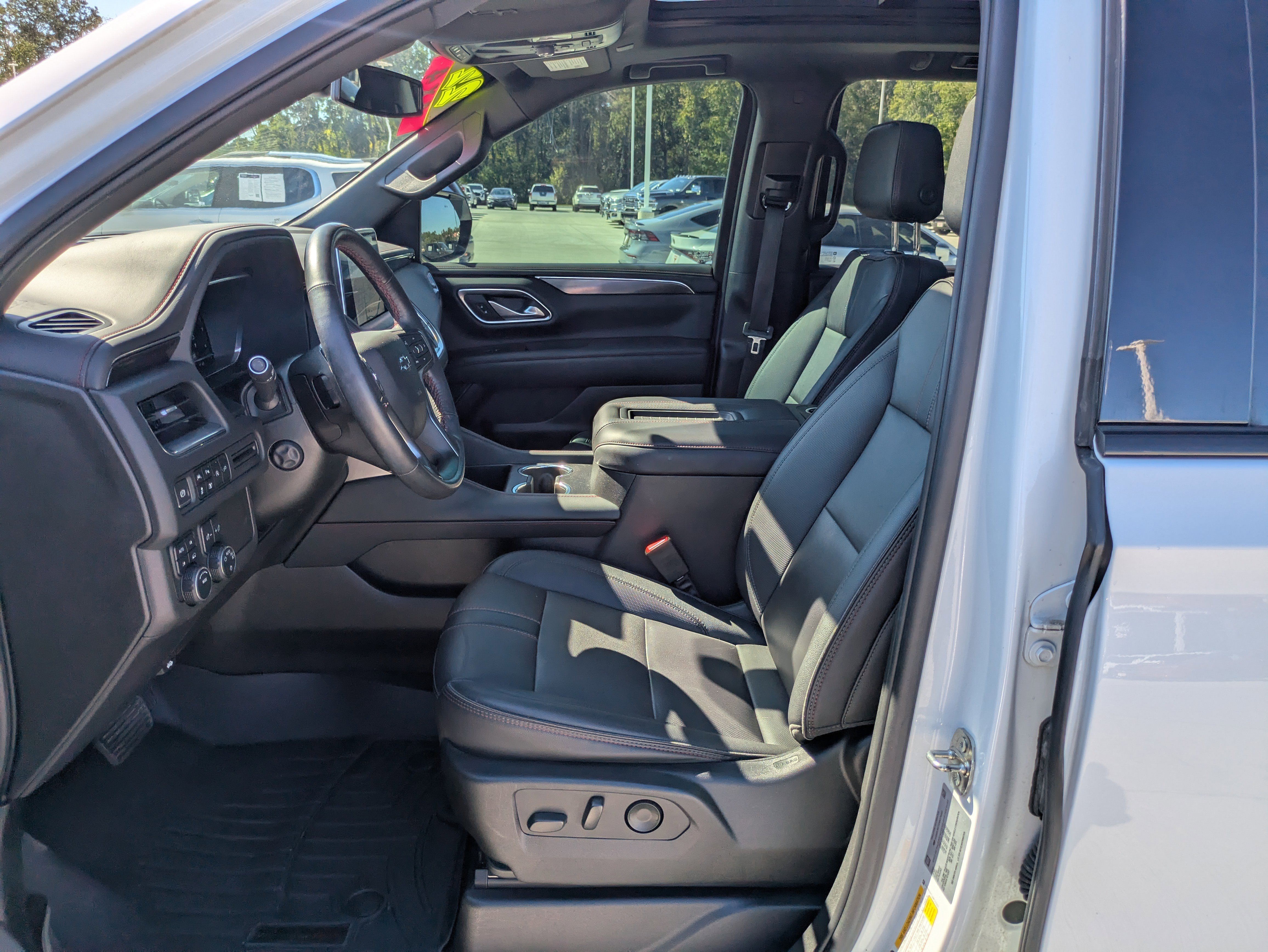 Used 2022 Chevrolet Tahoe RST w/ Luxury Package image 10