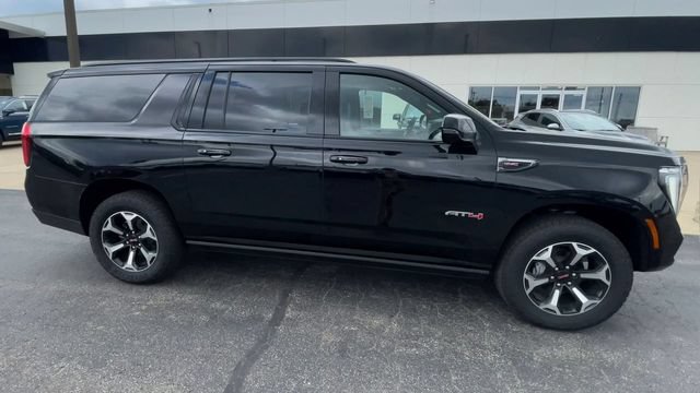 New 2026 GMC Yukon XL AT4 w/ AT4 Premium Plus Package AWD/4WD image 3