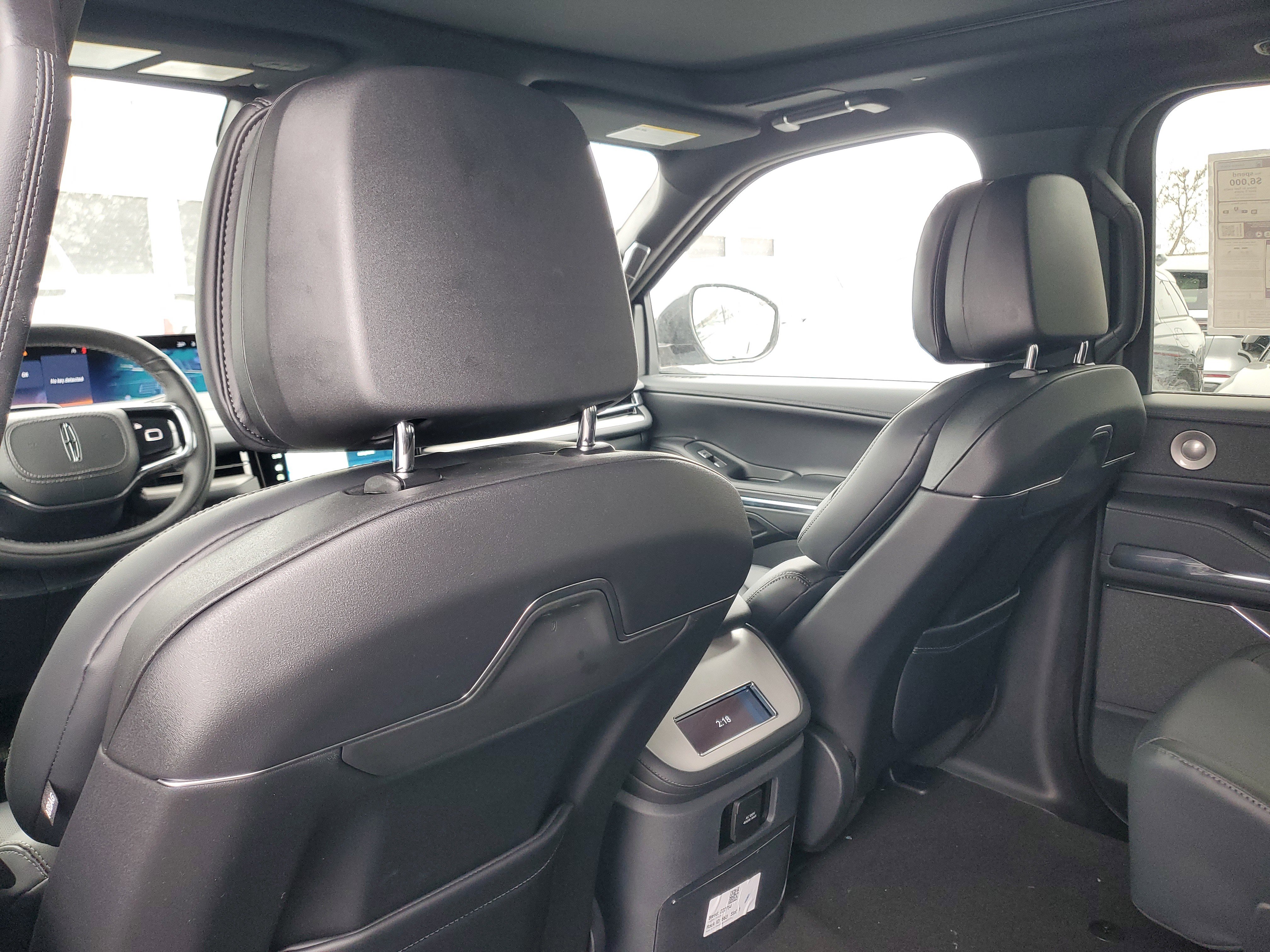 New 2026 Lincoln Navigator L Reserve w/ Jet Appearance Package image 28