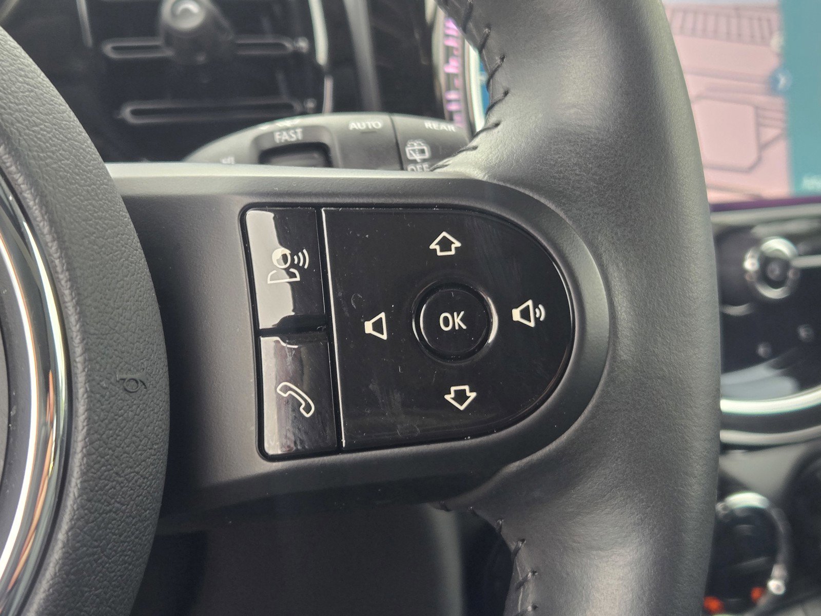 Used 2024 MINI Cooper SE image 22