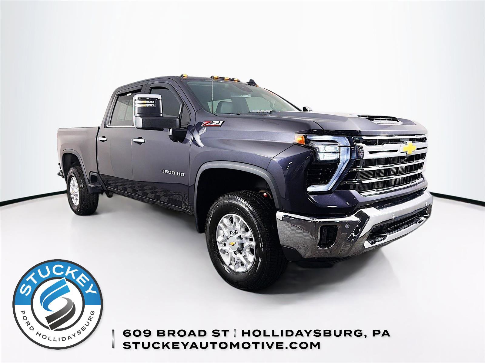 Used 2024 Chevrolet Silverado 3500 LTZ image 1