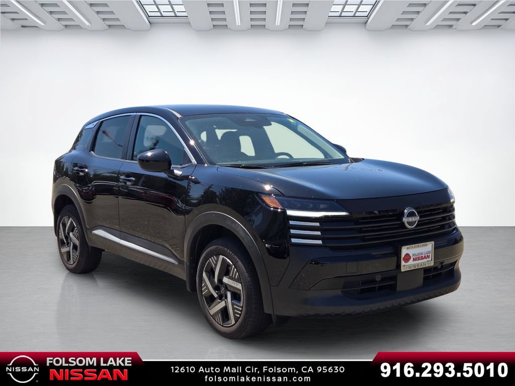 Used 2025 Nissan Kicks SV w/ Illumination Package FWD image 1