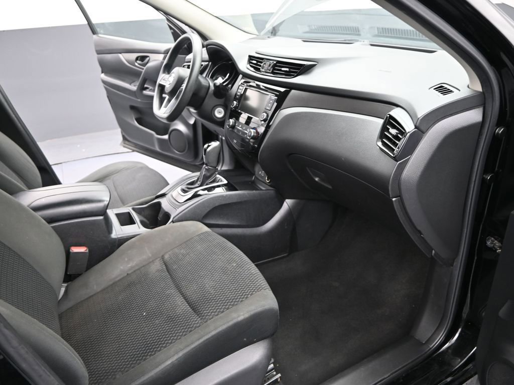 Used 2021 Nissan Rogue Sport S image 20