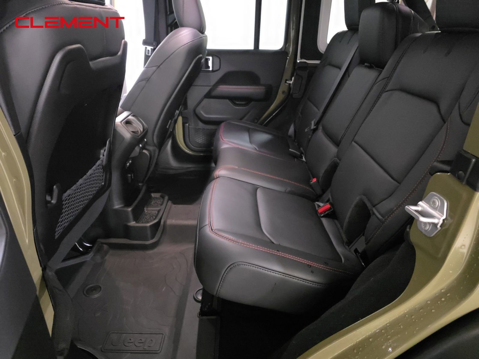 Used 2025 Jeep Wrangler Unlimited Rubicon w/ Steel Bumper Group image 27