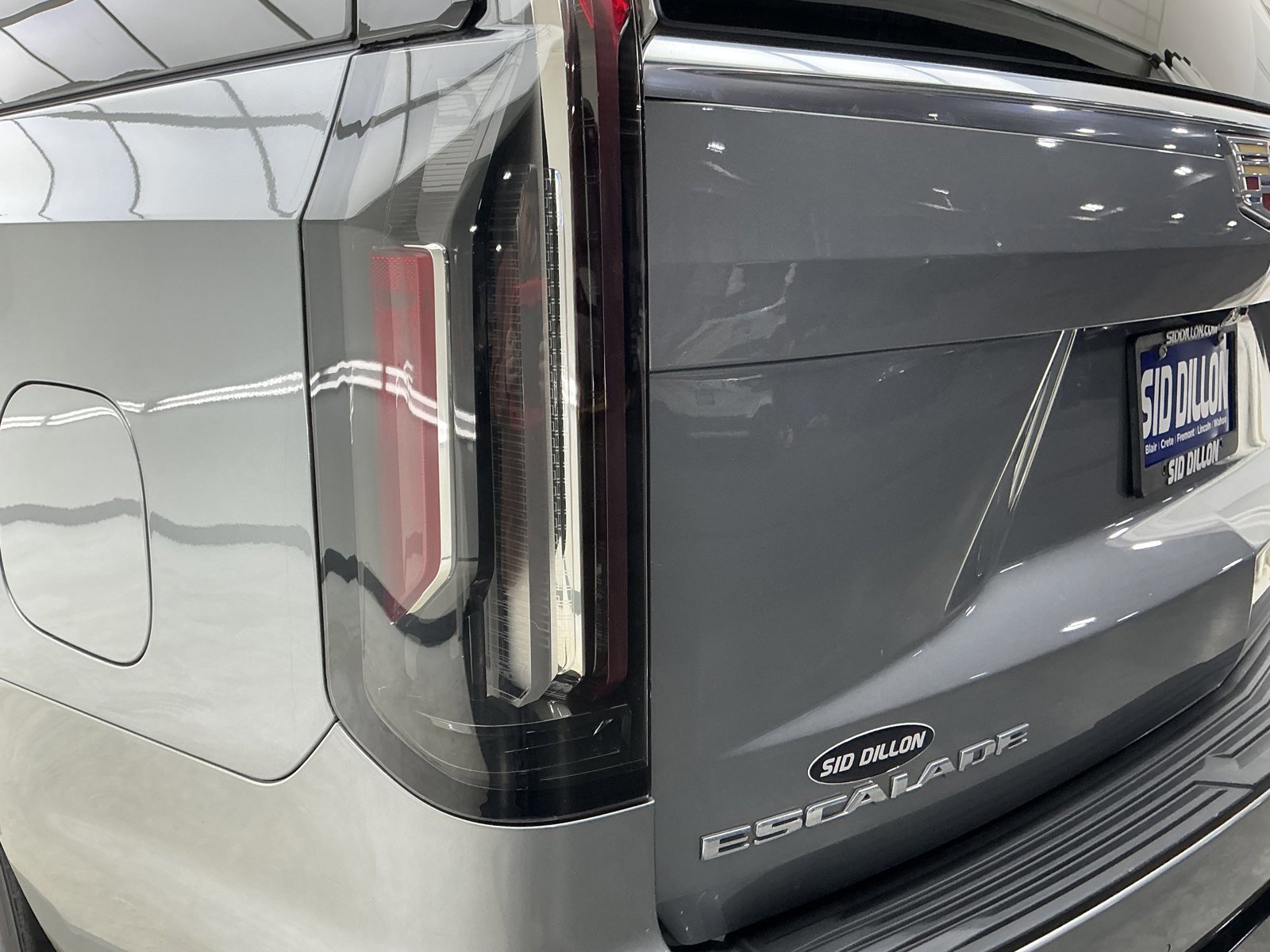 Used 2023 Cadillac Escalade Premium Luxury Platinum image 7