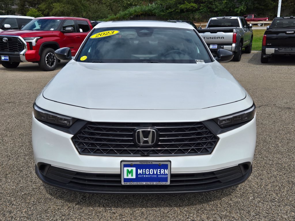 Used 2023 Honda Accord Sport image 9
