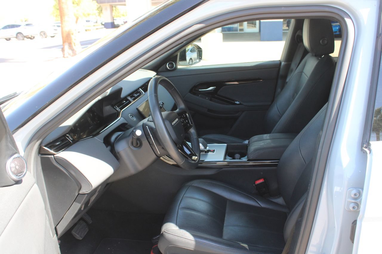 Used 2024 Land Rover Range Rover Evoque S AWD/4WD image 13