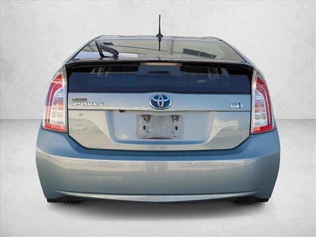 Used 2015 Toyota Prius Five image 4
