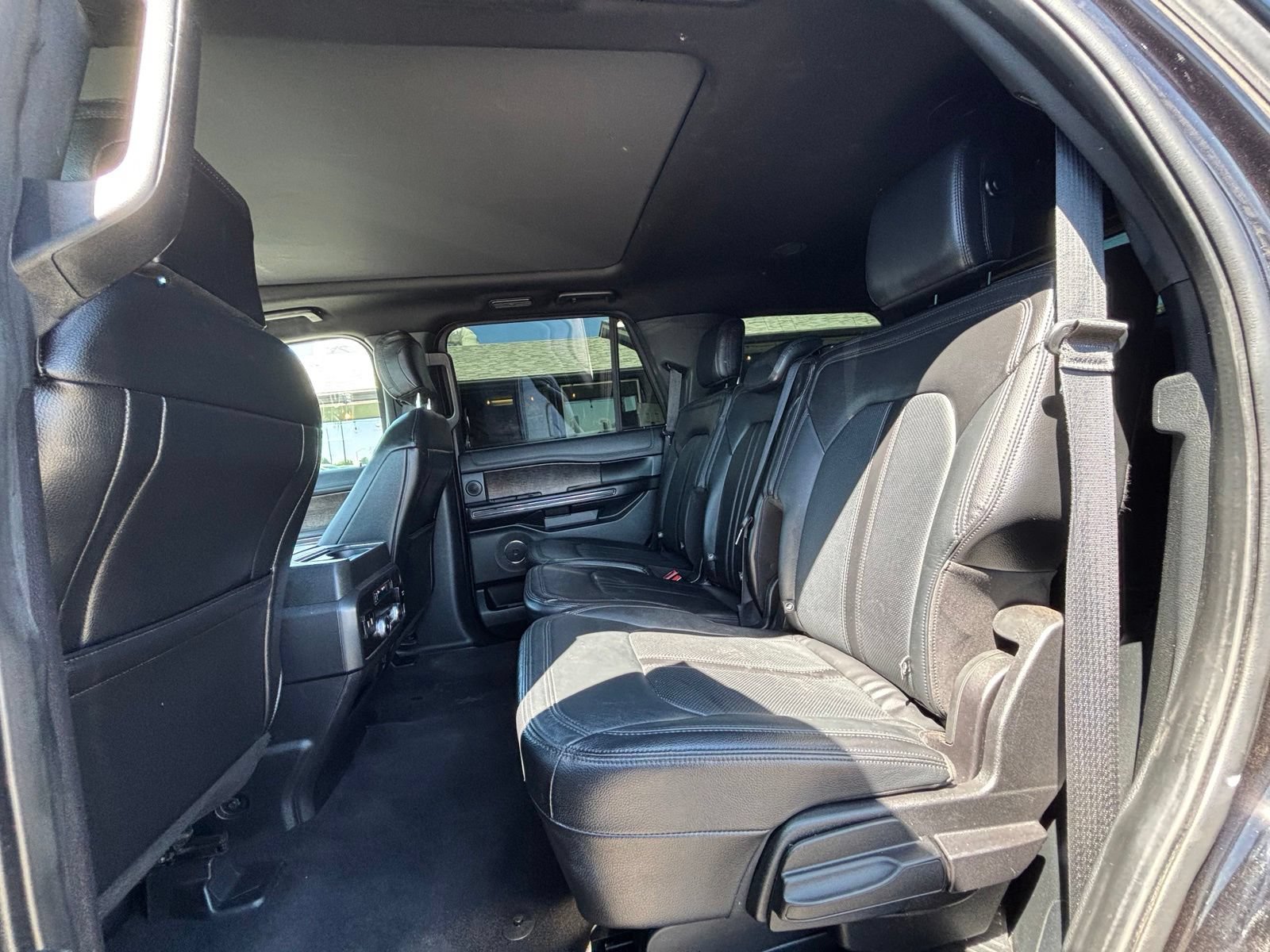 Used 2020 Ford Expedition Limited AWD/4WD image 23