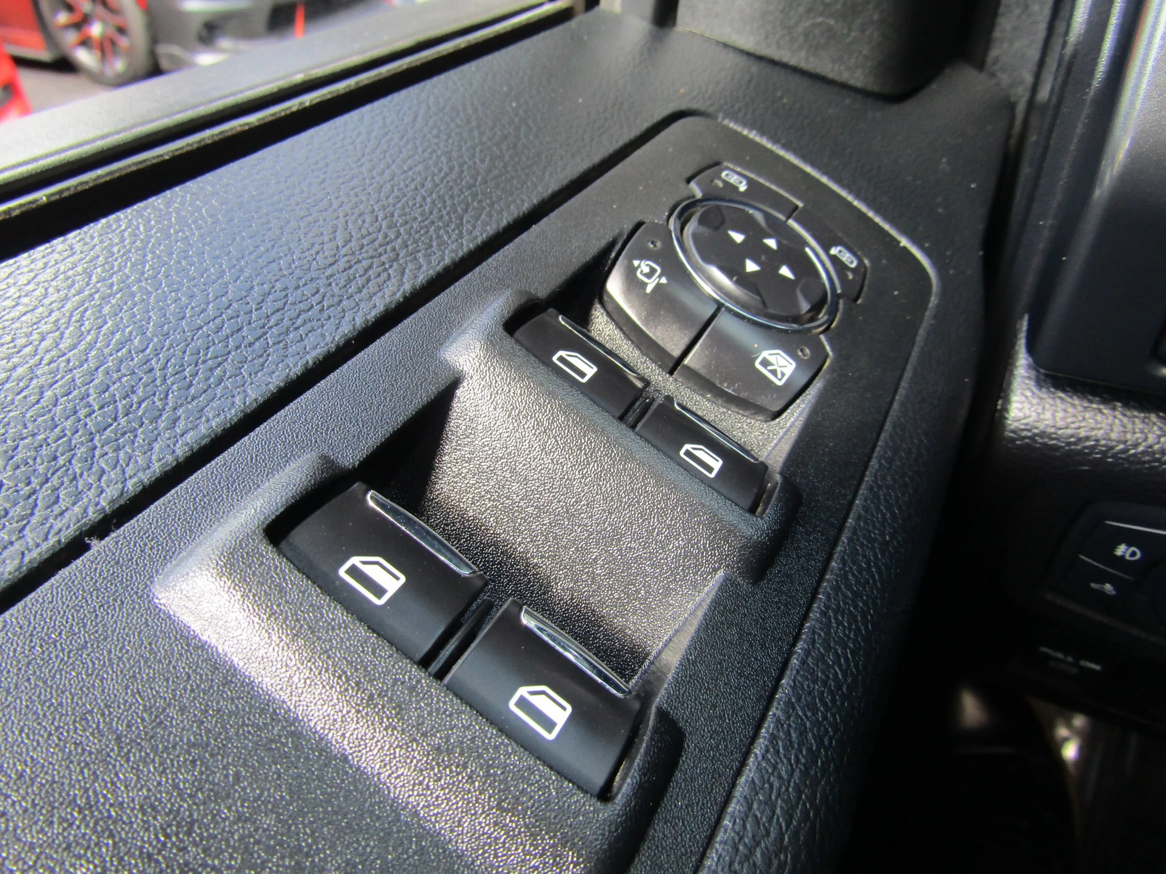 Used 2019 Ford F150 Lariat w/ Equipment Group 502A Luxury AWD/4WD image 42