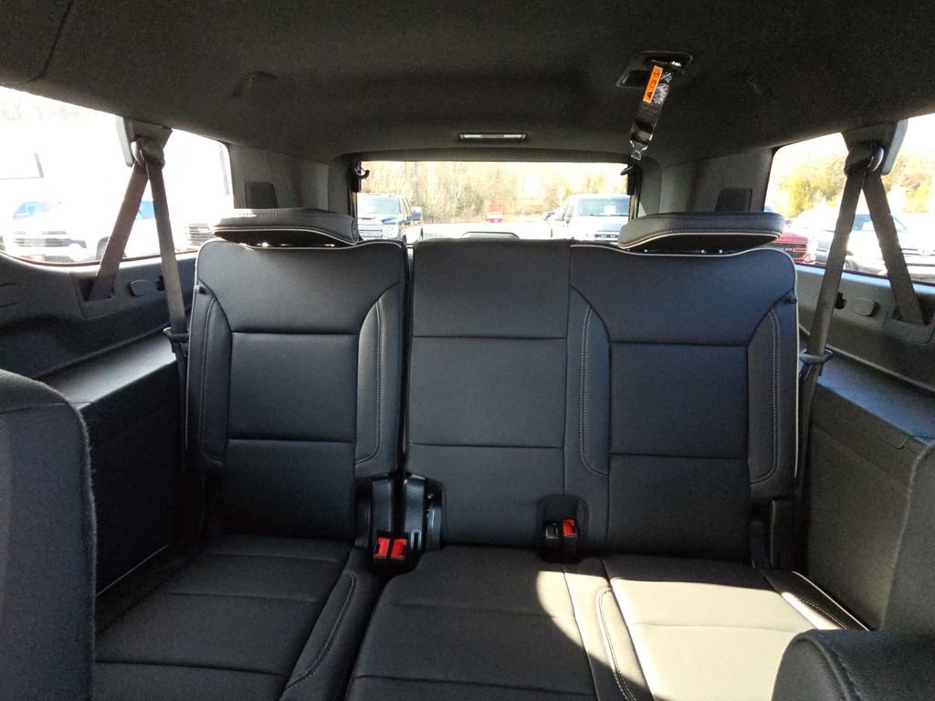 New 2026 Chevrolet Suburban Premier w/ Sun And Tow Package image 32