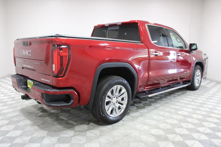 Used 2022 GMC Sierra 1500 Denali w/ Driver Alert Package II AWD/4WD image 12