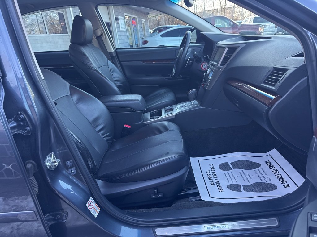 Used 2014 Subaru Legacy 3.6R Limited image 32
