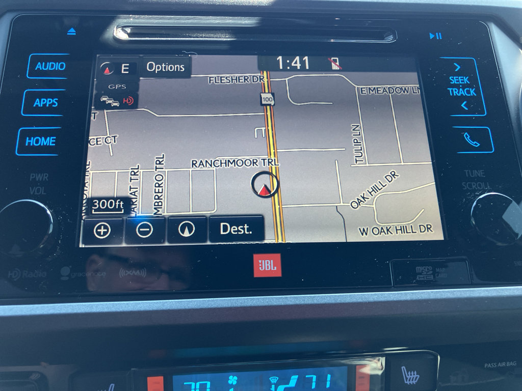 Used 2018 Toyota Tacoma TRD Sport image 21