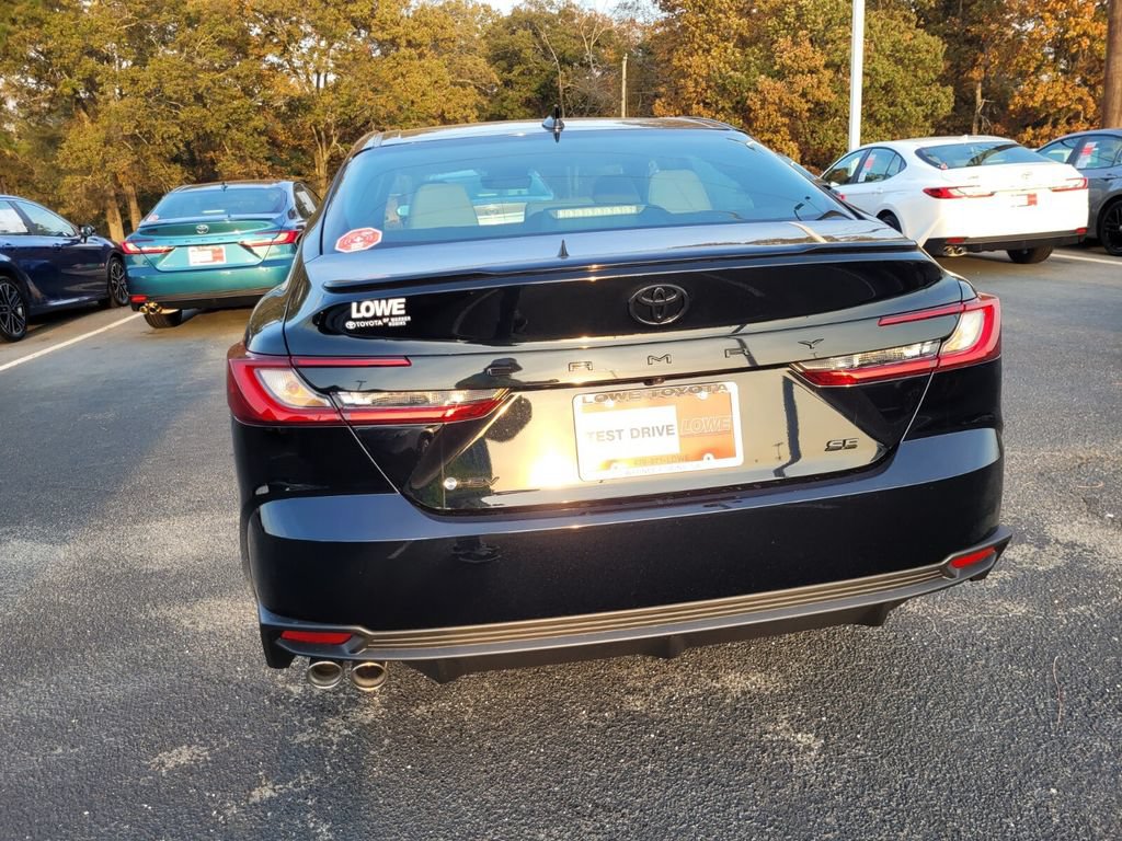 New 2026 Toyota Camry SE FWD image 9
