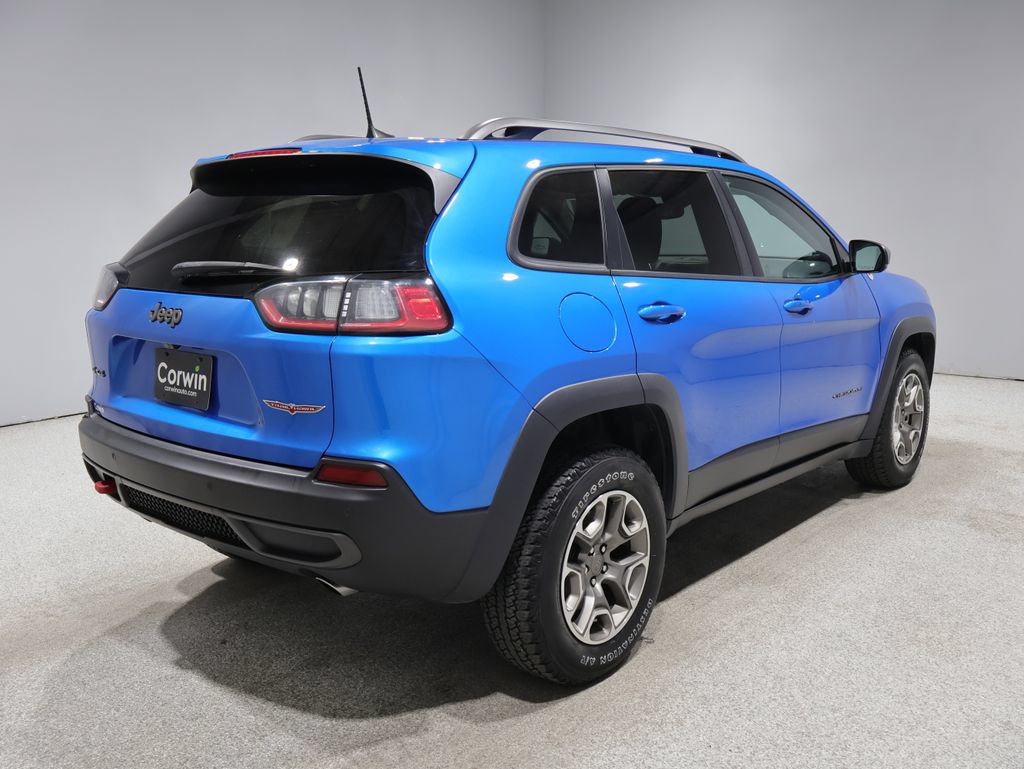 Used 2021 Jeep Cherokee Trailhawk AWD/4WD image 2