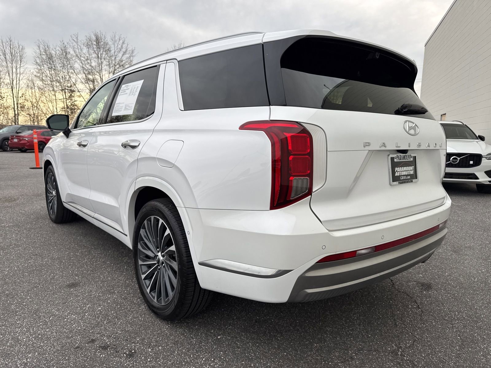 Used 2025 Hyundai Palisade Calligraphy image 5