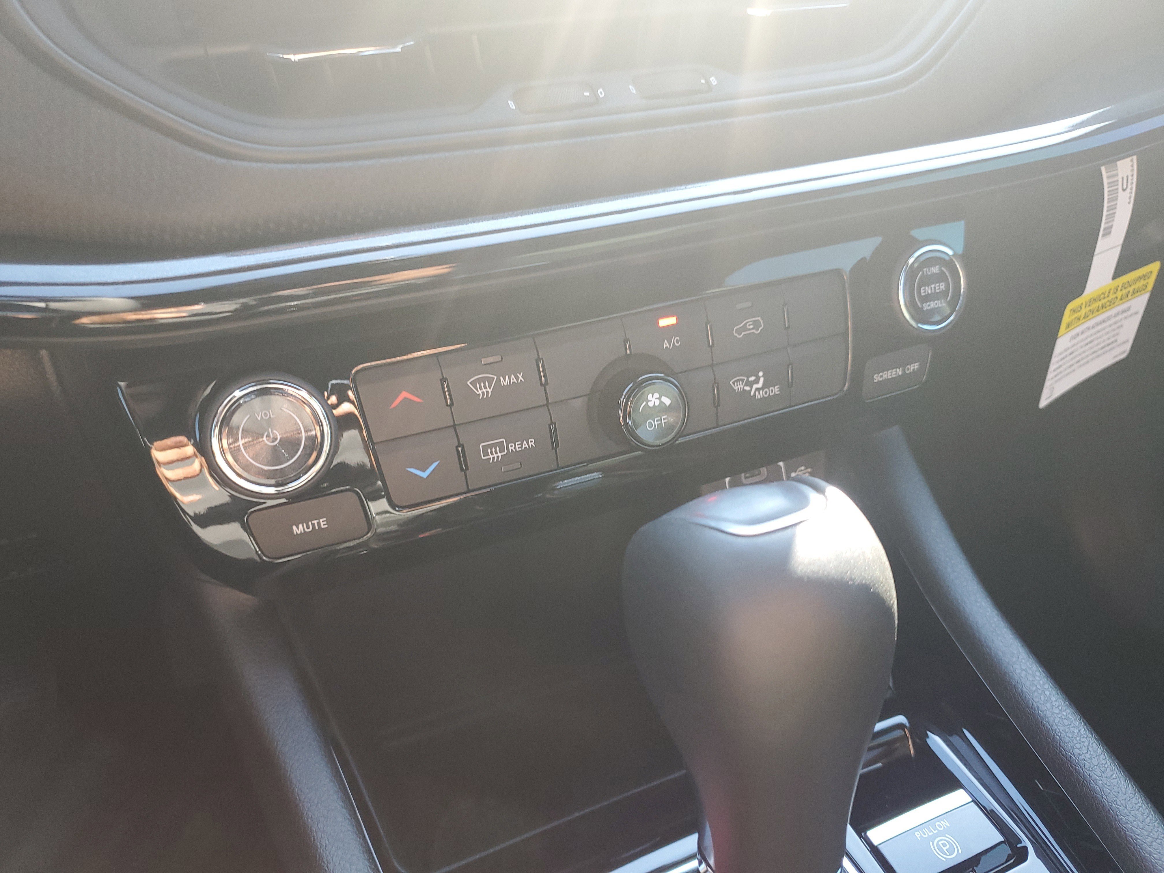 New 2026 Jeep Compass Latitude image 17