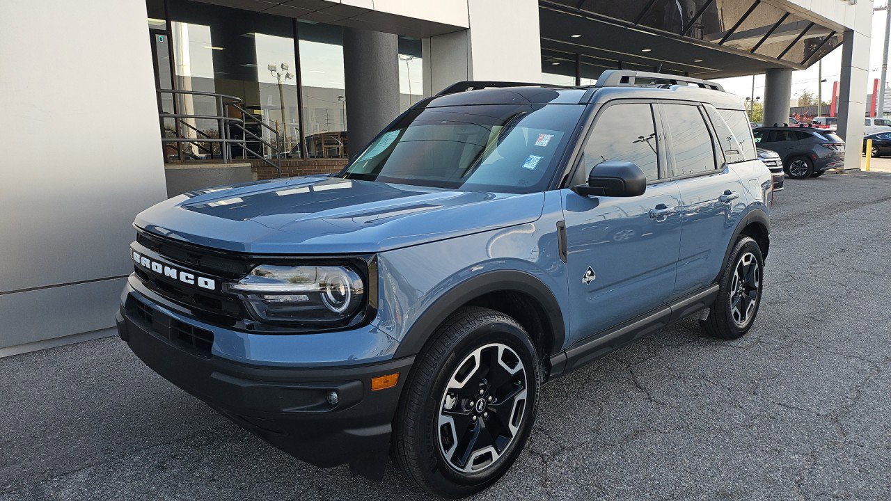 Used 2024 Ford Bronco Sport Outer Banks w/ Tech Package image 8