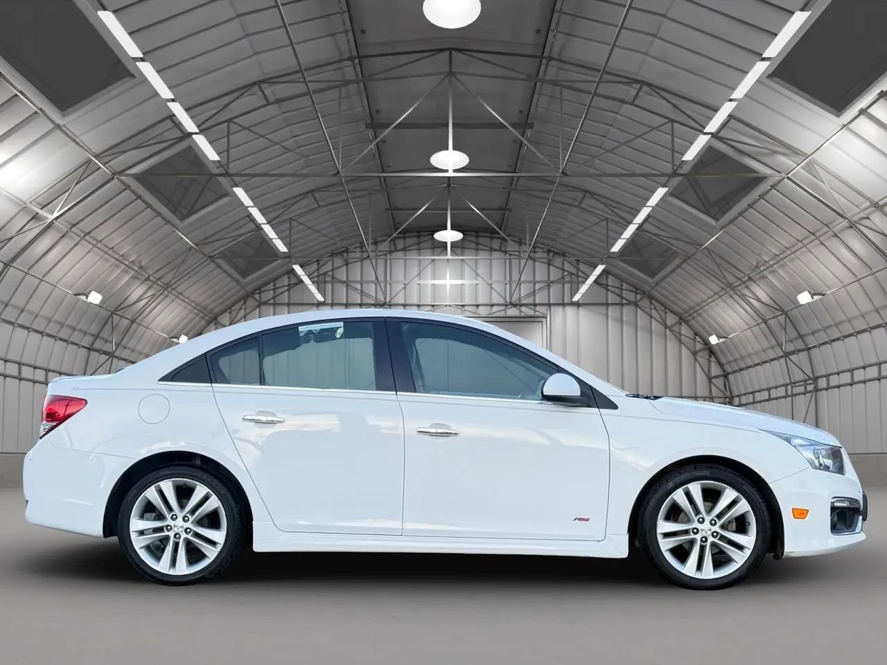 Used 2015 Chevrolet Cruze LTZ w/ Sun, Sound and Sport Package image 8