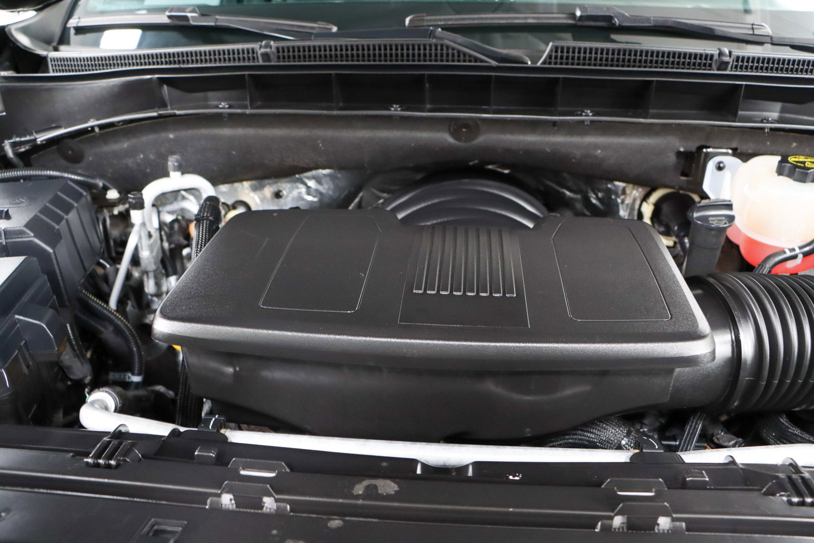 Used 2024 GMC Yukon AT4 w/ Max Trailering Package image 36