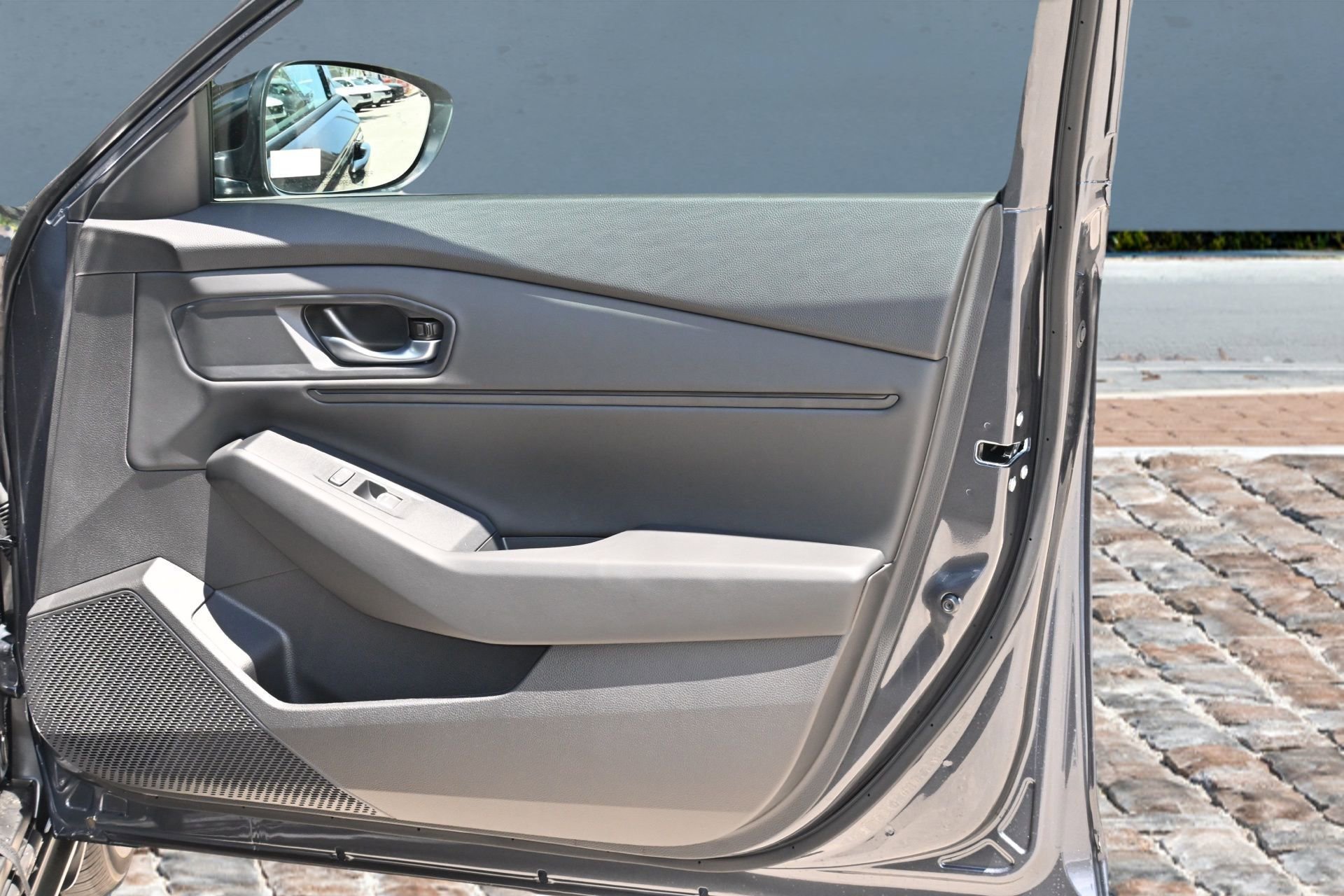 Used 2025 Honda Accord SE image 13