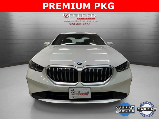 Used 2025 BMW 530i xDrive image 2