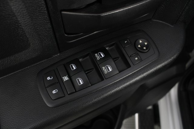 Used 2017 RAM 1500 Express image 12