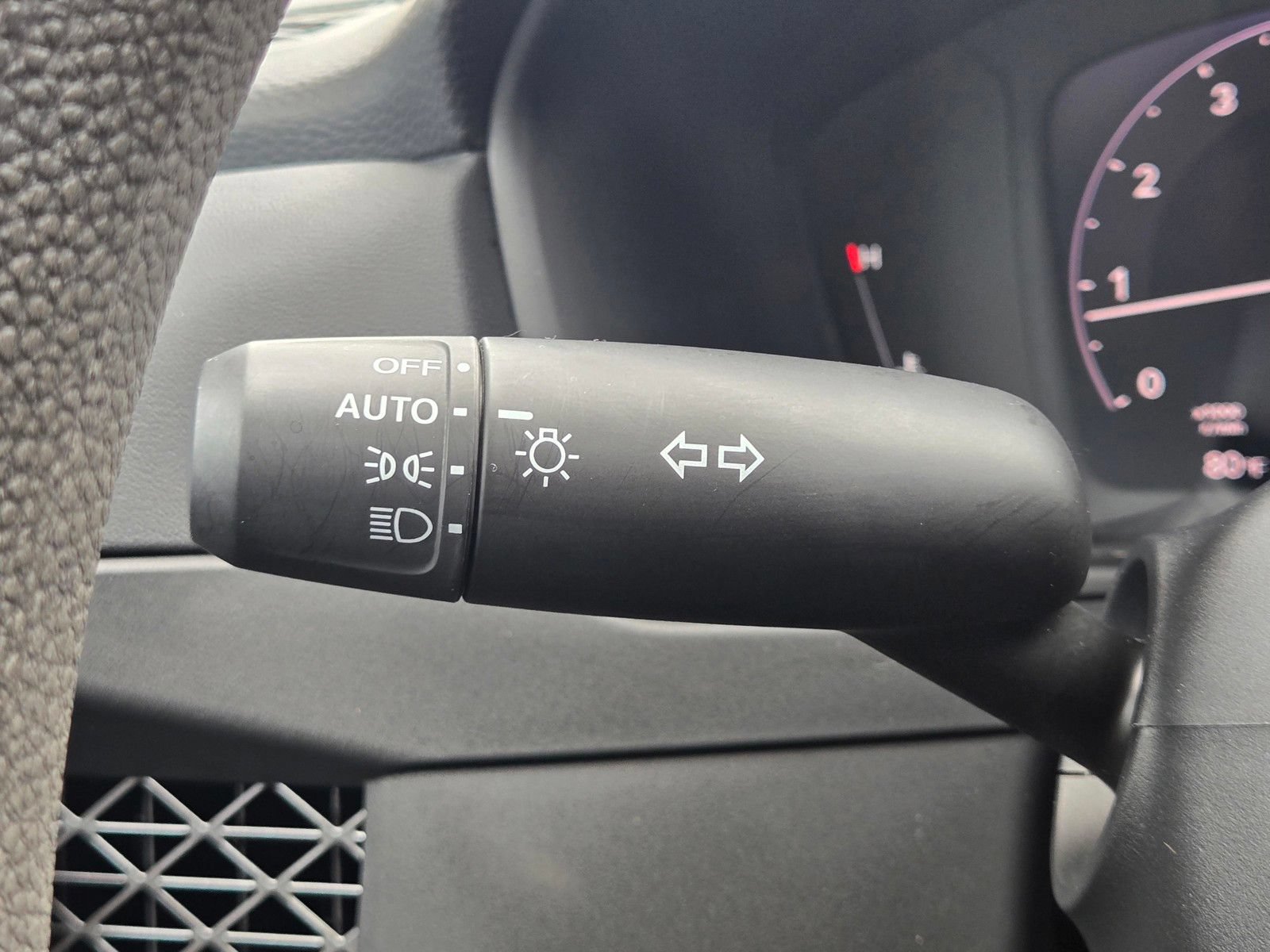 Used 2025 Honda Accord SE image 25