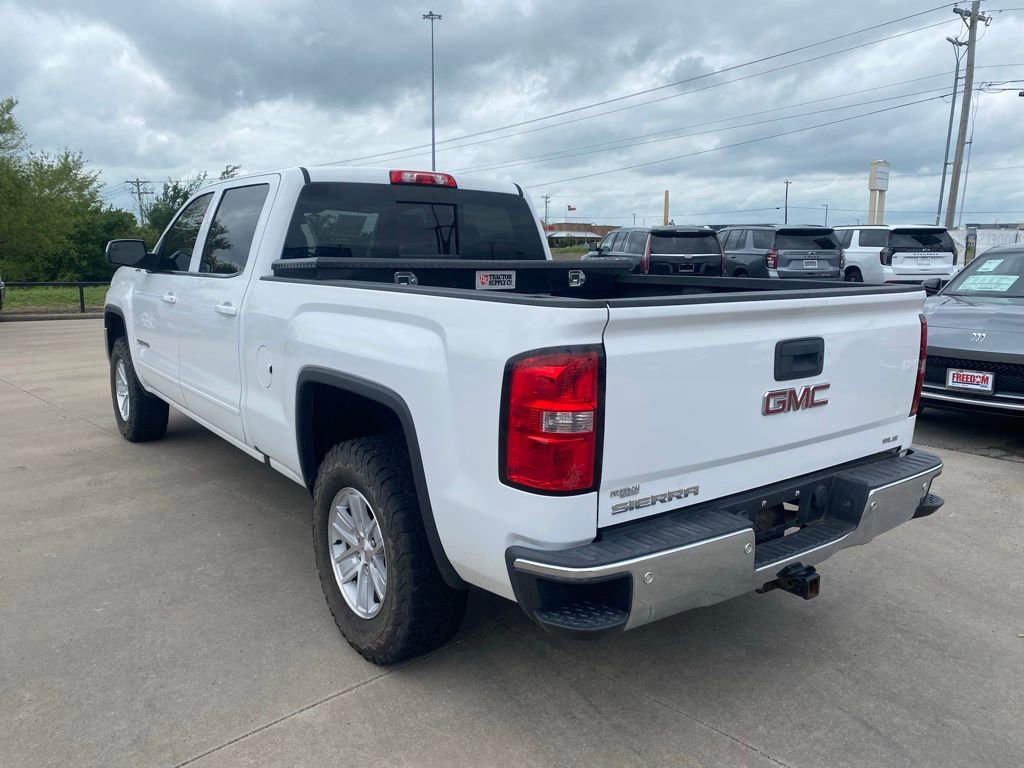 Used 2018 GMC Sierra 1500 SLE w/ SLE Value Package AWD/4WD image 3