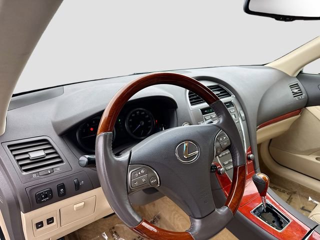 Used 2011 Lexus ES 350 image 9