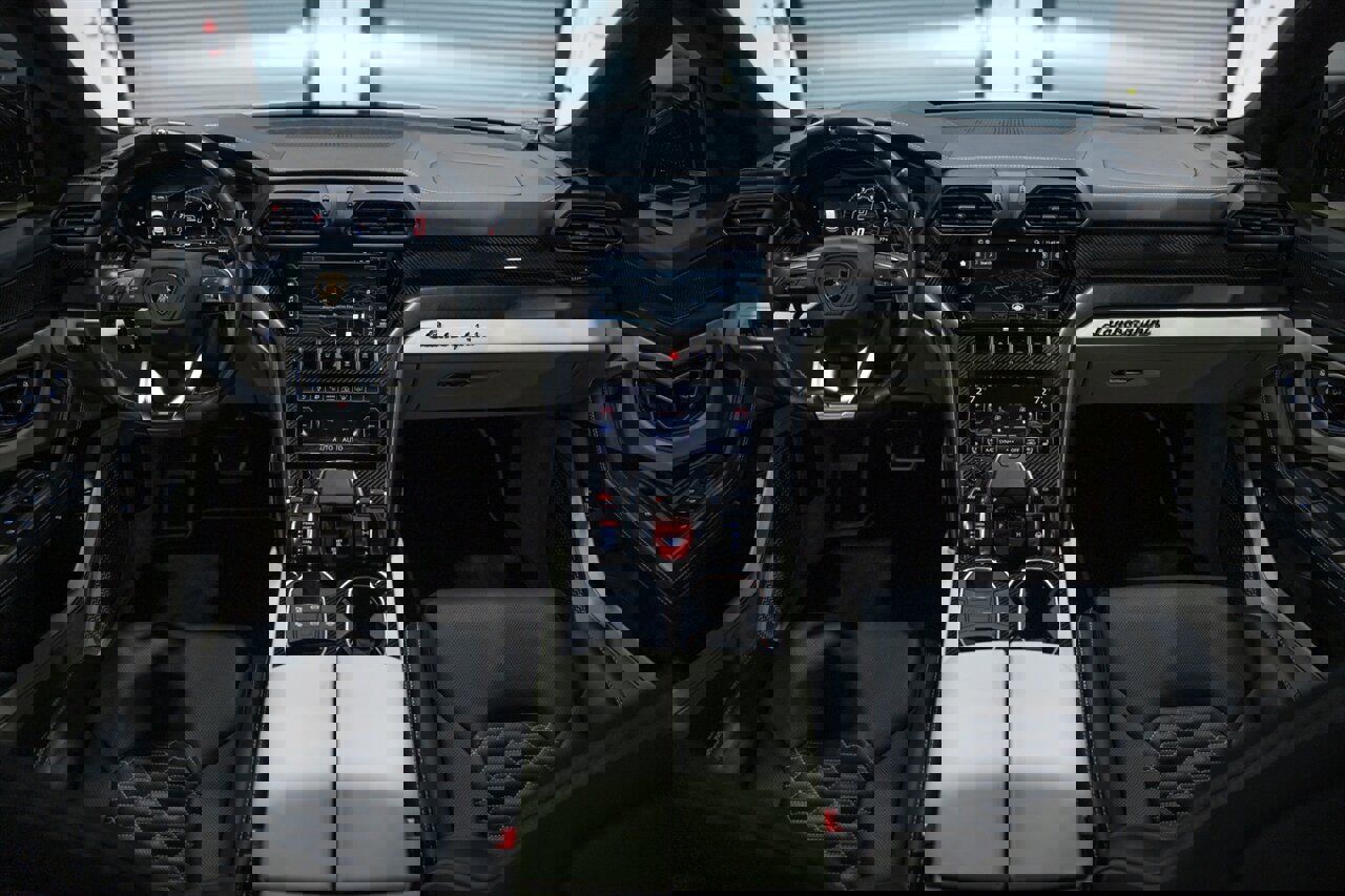 Used 2022 Lamborghini Urus image 20