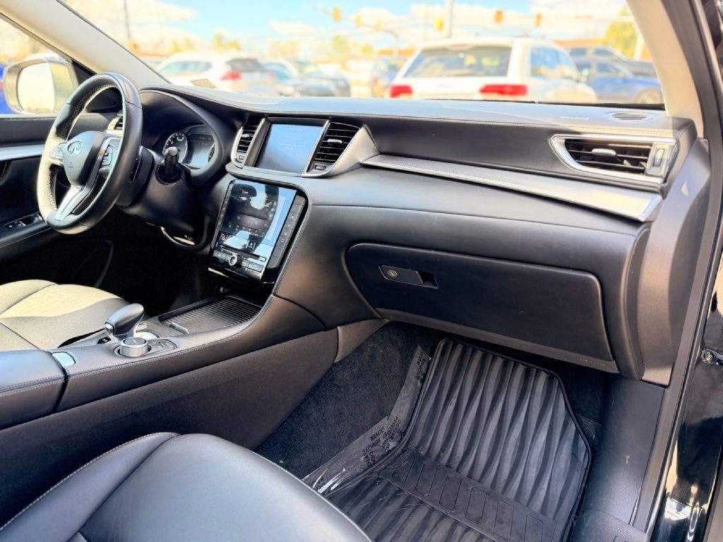 Used 2020 INFINITI QX50 Luxe AWD/4WD image 9