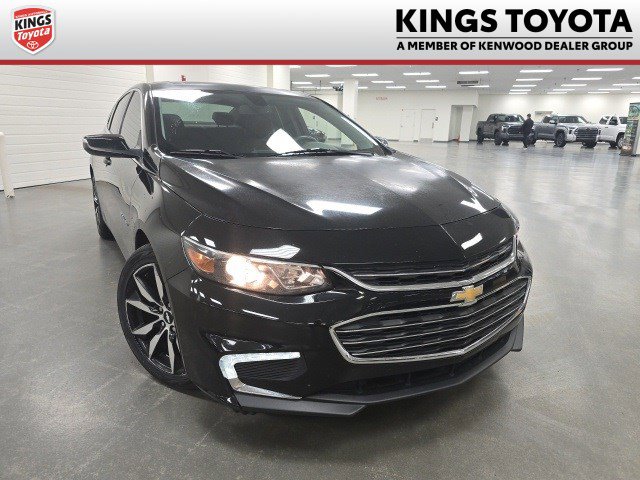 Used 2018 Chevrolet Malibu LT w/ Leather Package image 1