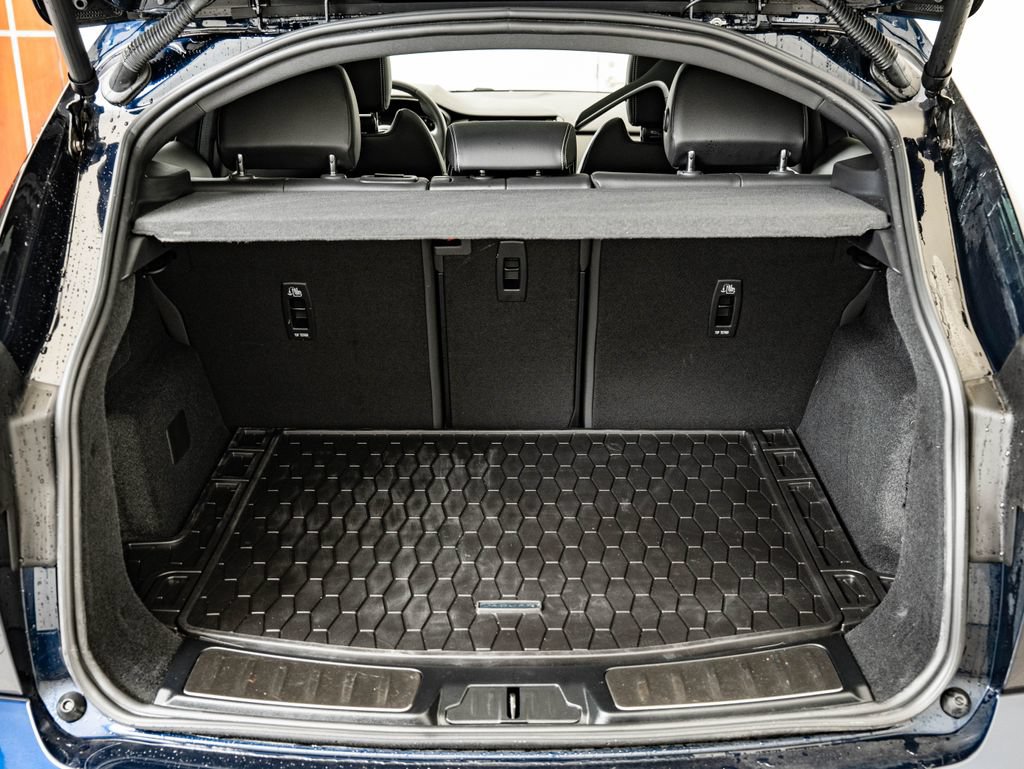 Certified 2024 Jaguar E-PACE R-Dynamic SE AWD/4WD image 18