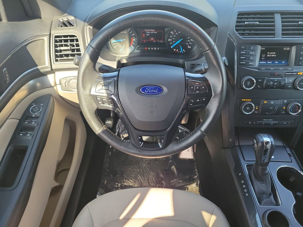 Used 2018 Ford Explorer XLT image 16