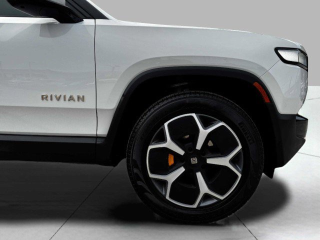 Used 2024 Rivian R1S Adventure image 68