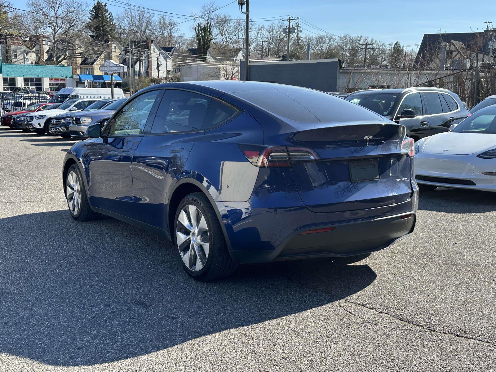 Used 2022 Tesla Model Y Long Range AWD/4WD image 5