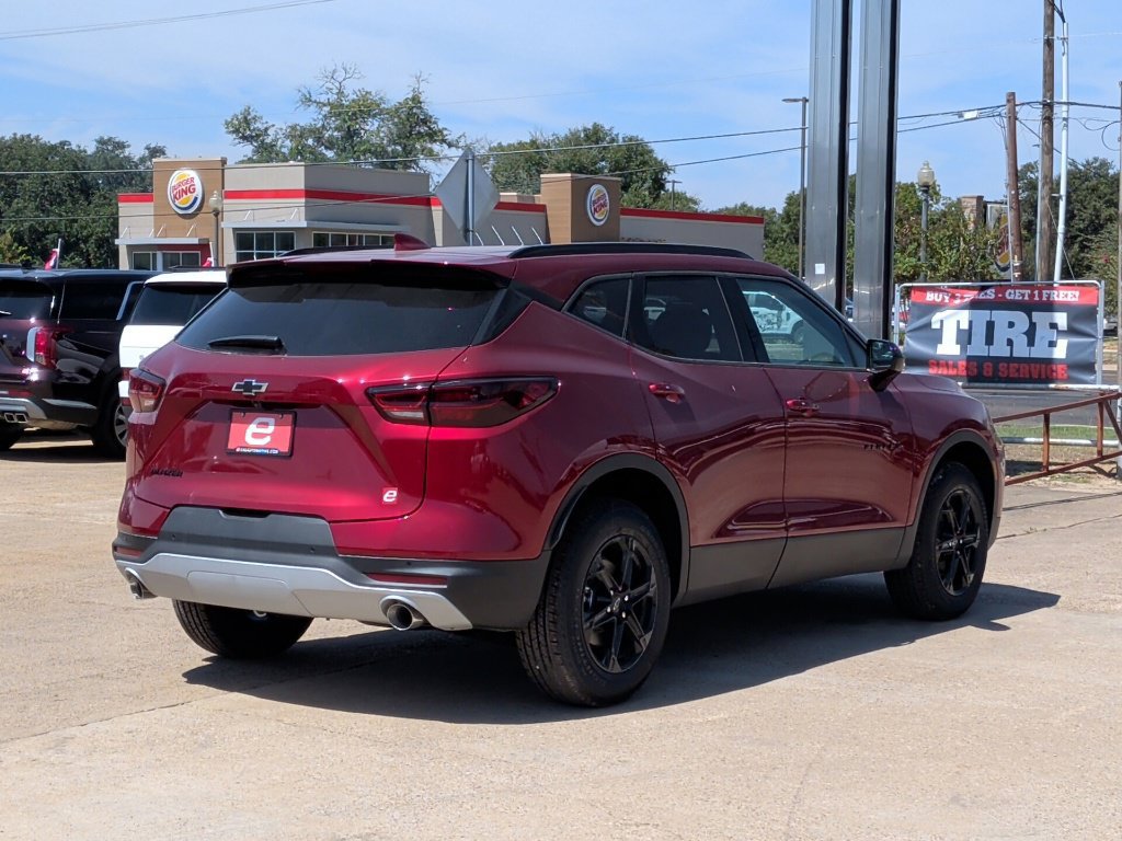 New 2026 Chevrolet Blazer LT w/ Convenience Package FWD image 8