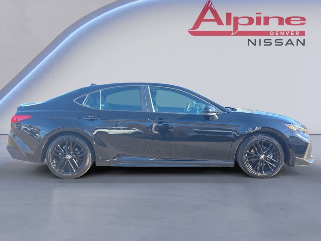 Used 2025 Toyota Camry SE image 6