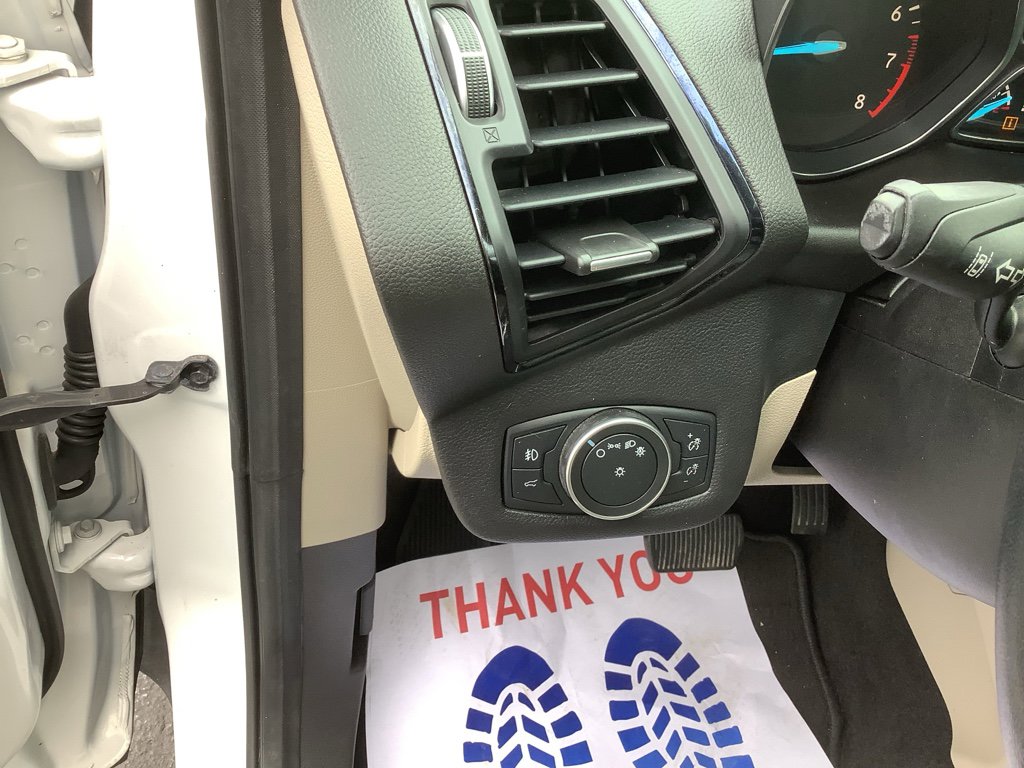 Used 2019 Ford Escape Titanium image 14