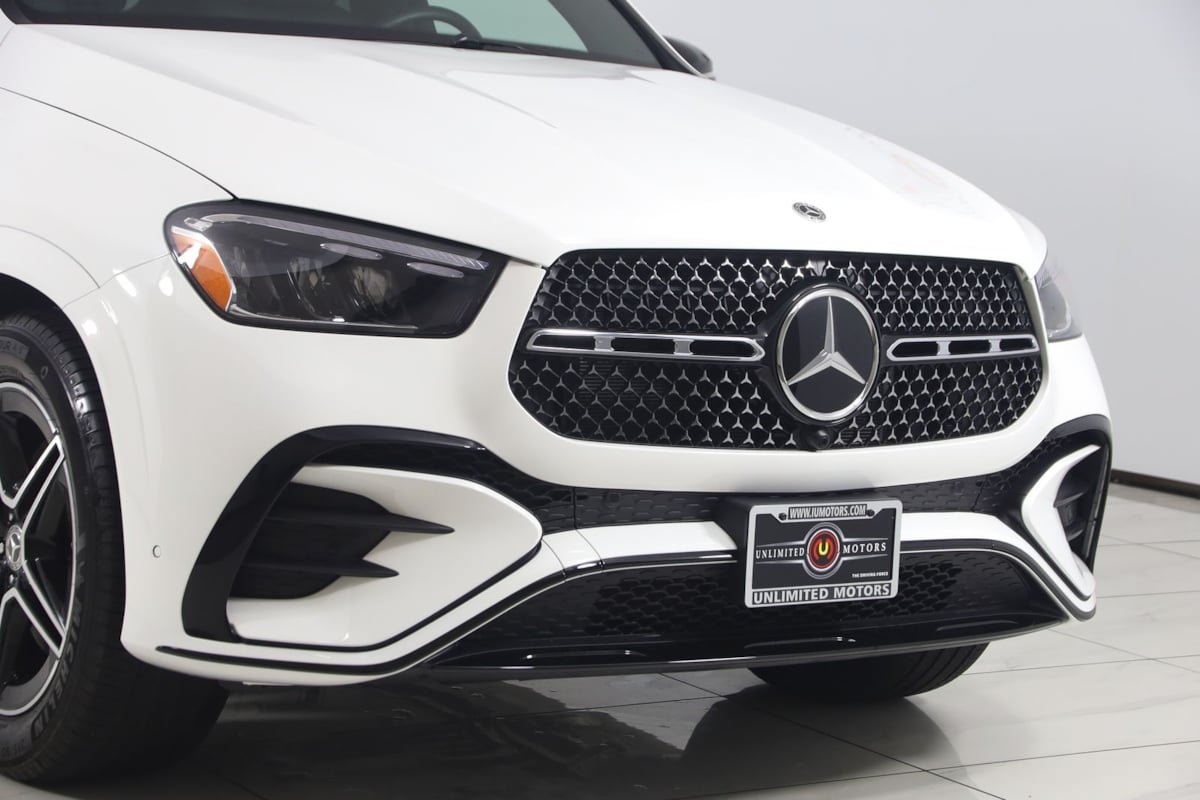Used 2025 Mercedes-Benz GLE 450 4MATIC image 43