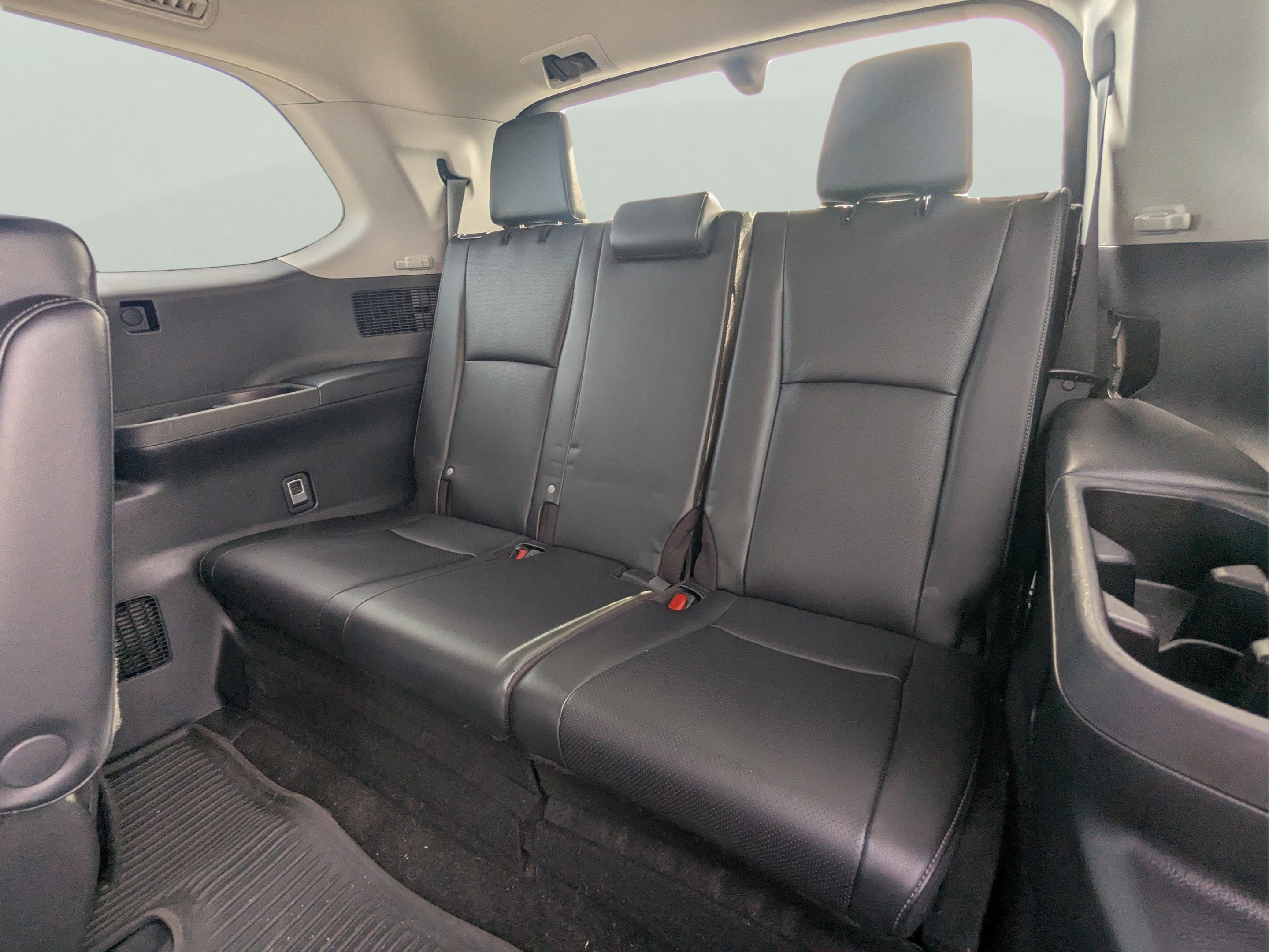 Used 2024 Toyota Grand Highlander AWD image 13
