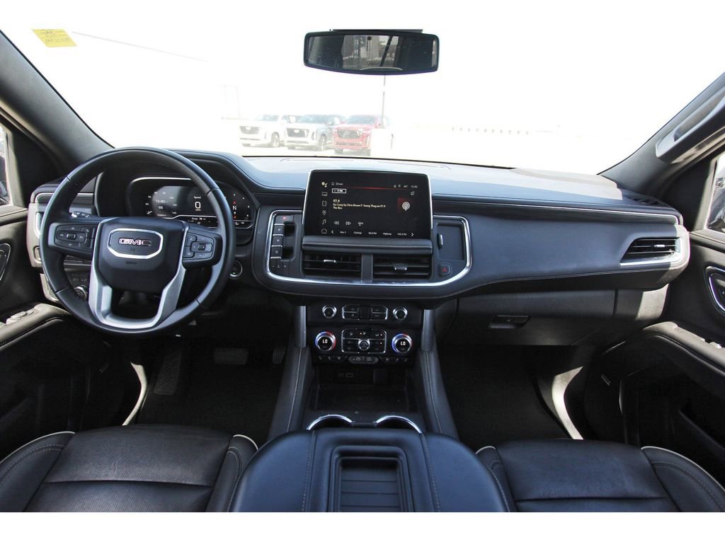 Used 2024 GMC Yukon SLT image 9