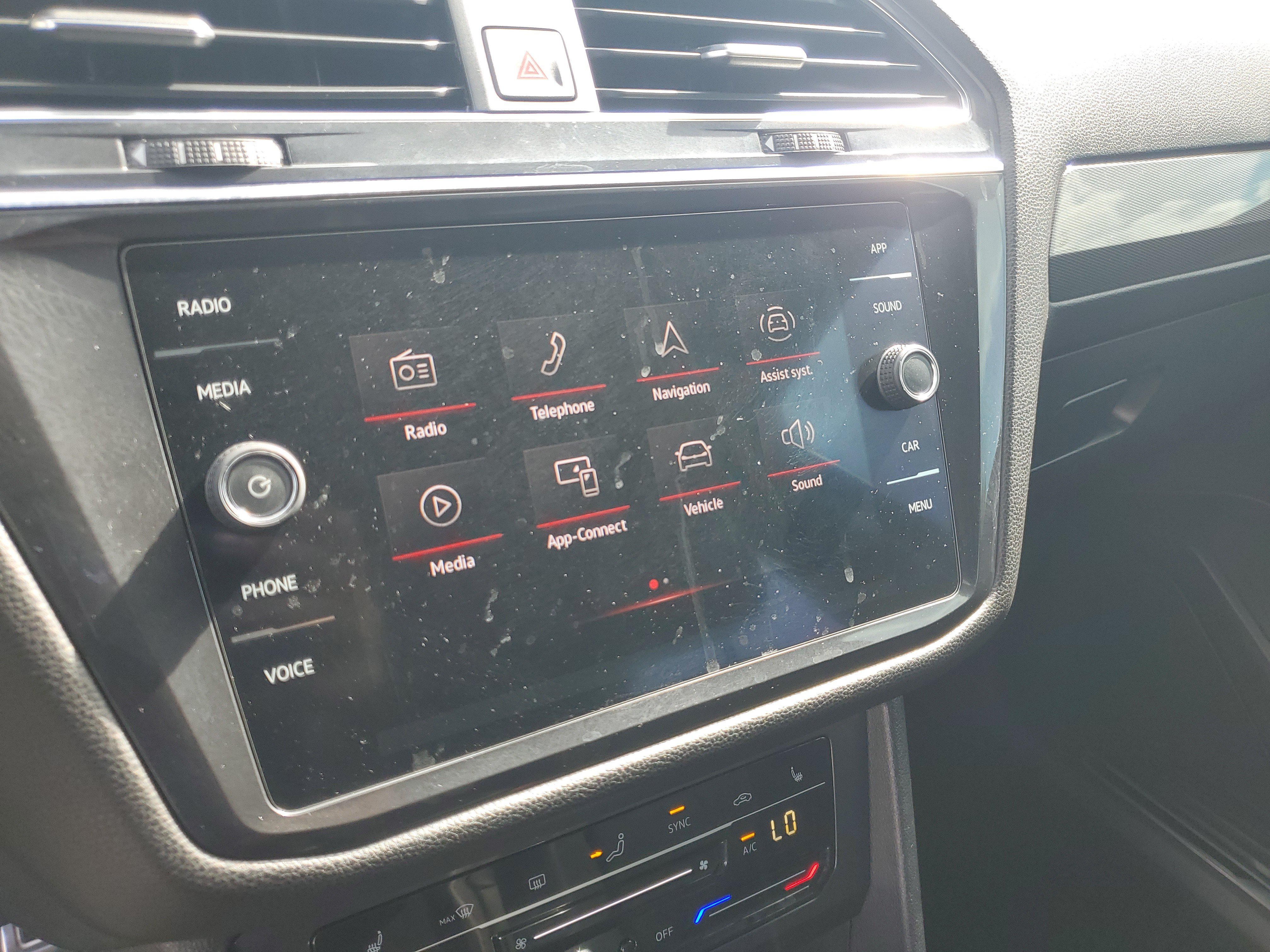 Used 2022 Volkswagen Tiguan SE R-Line FWD image 20