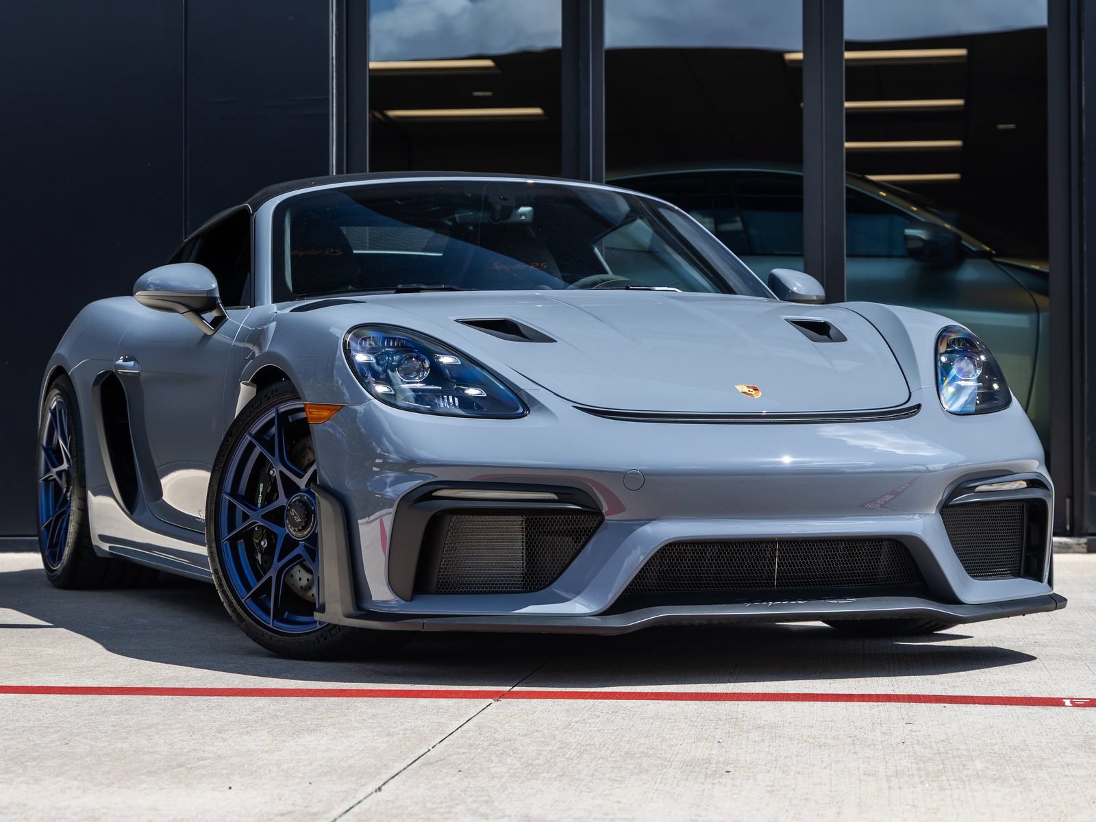 Certified 2025 Porsche 718 Boxster Spyder RS RWD image 6